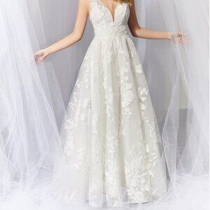 Mori Lee Madeline Gardner Wedding Dress Size 10 Style 6932